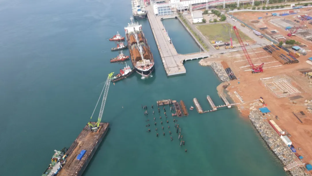 中国建筑印尼宾坦南山工业园7万吨级码头启用2.png 中国建筑印尼宾坦南山工业园7万吨级码头启用2.png